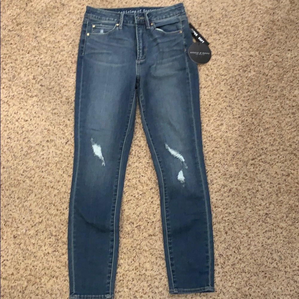 Articles of society Jeans